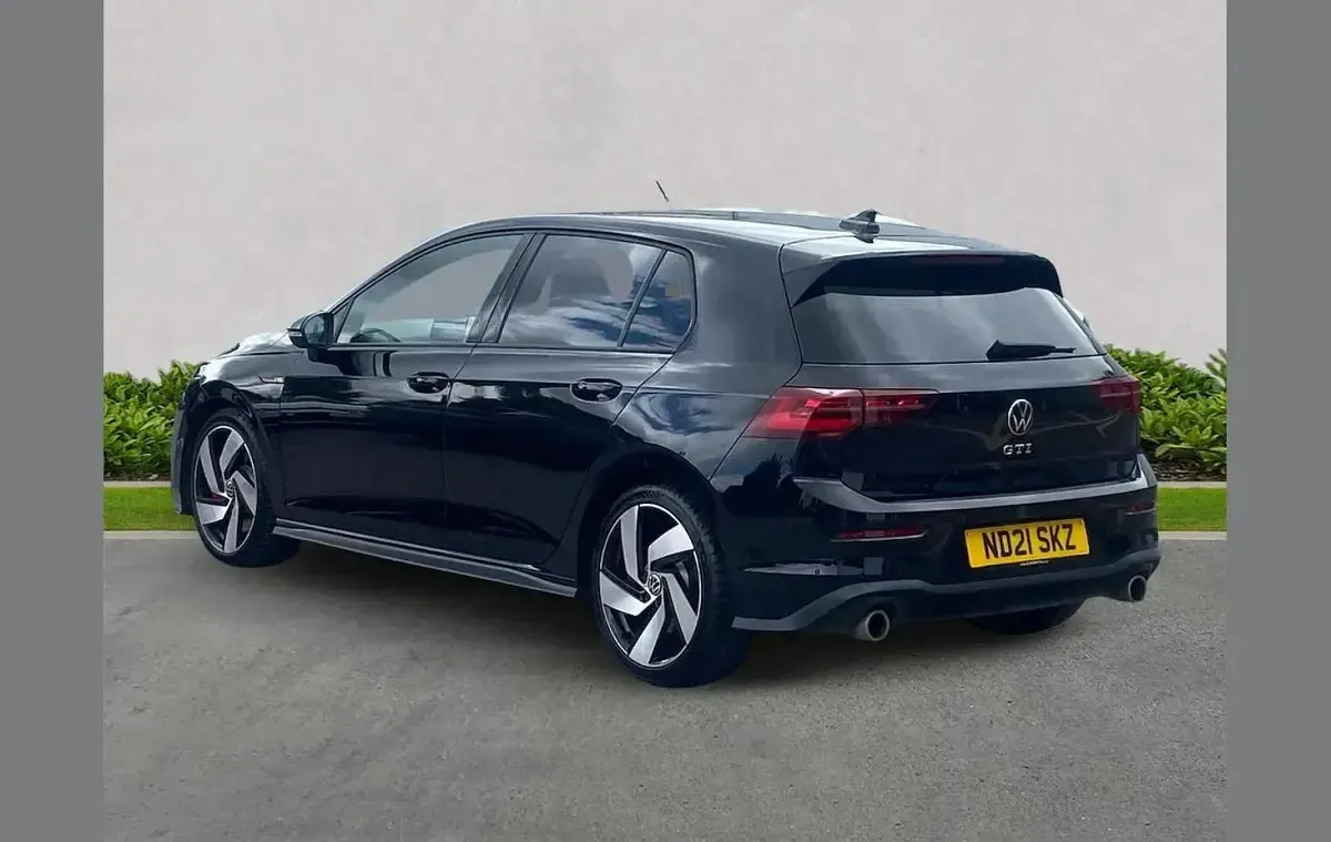 Used VW Golf VIII GTI 245 HP (180 kW) 2021 Black Hatchback