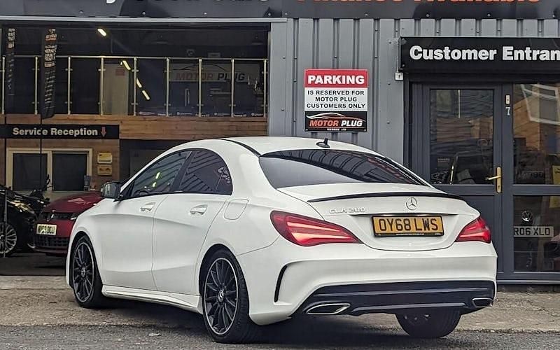 Used Mercedes CLA200 AMG line 156 HP (114 kW) 2018 White Sedan