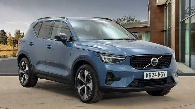 Used 2024 Volvo XC40 Plus SUV | £32,290 (A bit pricey) - Image 1/4