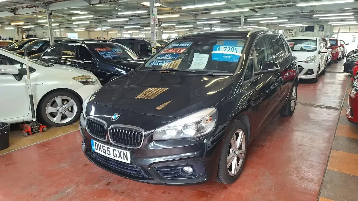 Used BMW 218 Sport Line 2015 Black Hatchback