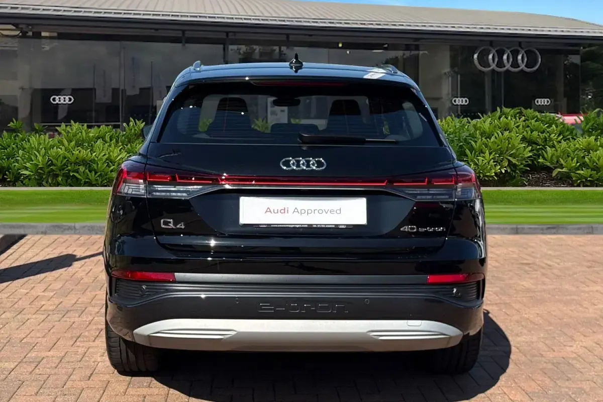Used Audi Q4 e-tron Sport 150 kW (204 HP) 2025 Black SUV