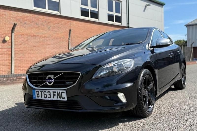 Black Used 2014 Volvo V40 R-Design Estate | £4,450 (Good price) - Image 1/1