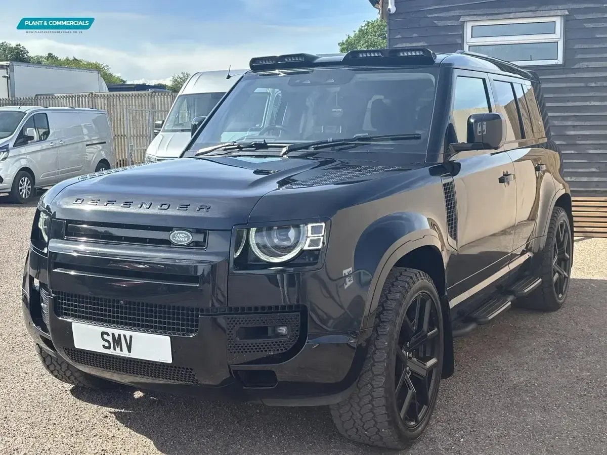 Used Land Rover Defender S 250 HP (183 kW) 2022 Black SUV