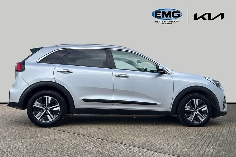 Used Kia Niro 139 HP (102 kW) 2021 Silky silver SUV