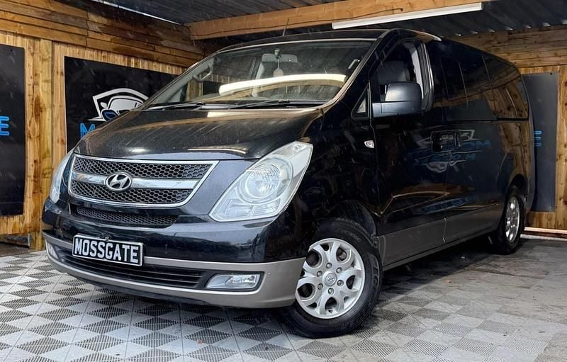 Used Hyundai I800 Style 2012 Black MPV