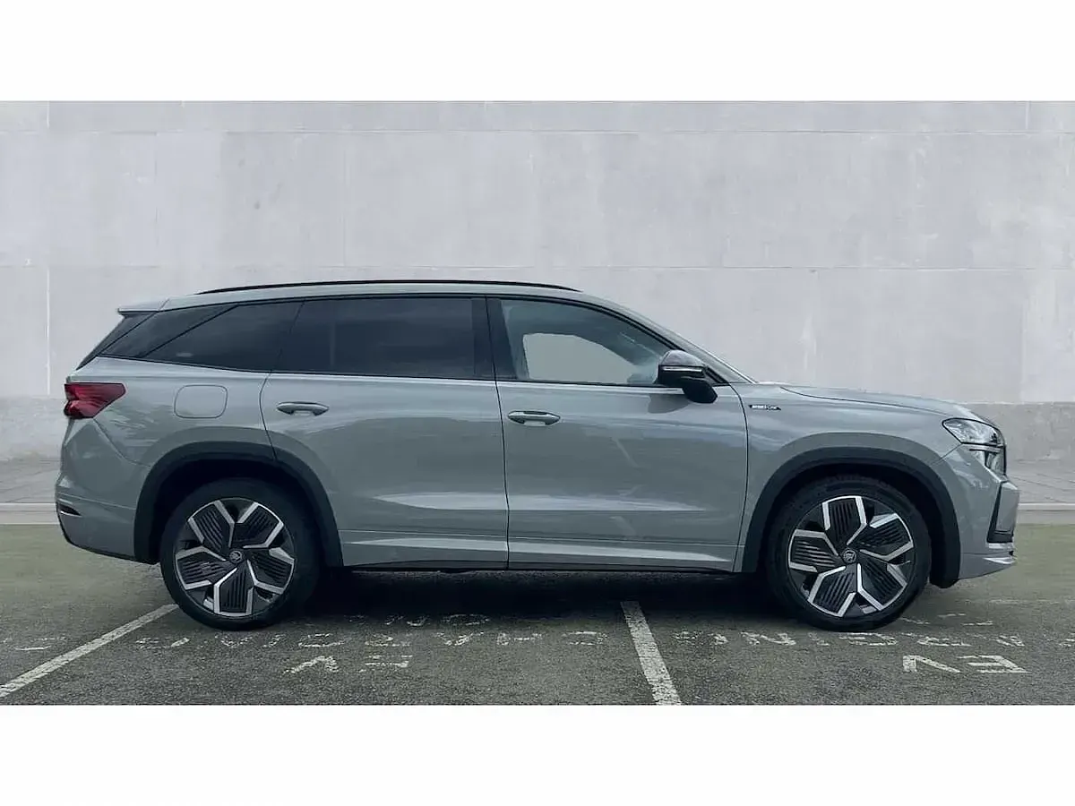 Used Skoda Kodiaq SportLine 150 HP (110 kW) 2025 Grey SUV