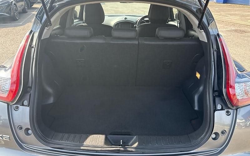 Used Nissan Juke 113 HP (83 kW) 2019 Grey SUV