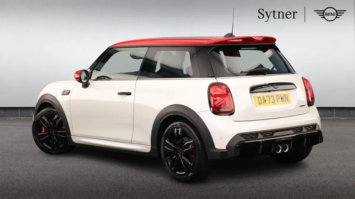 Used Mini John Cooper Works Hatch 228 HP (167 kW) 2023 White Hatchback