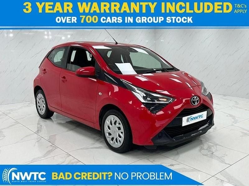 Red Used 2021 Toyota Aygo X-play Hatchback | £9,595 (Fair price) - Image 1/4