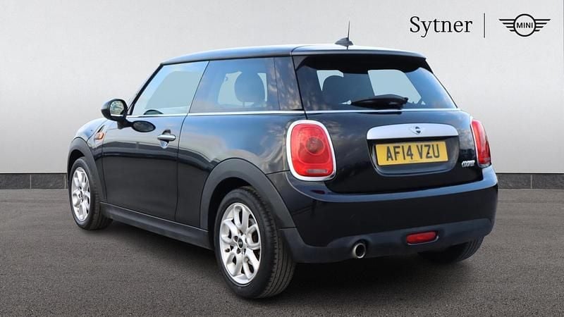 Used Mini Cooper Hatch 134 HP (98 kW) 2014 Black Hatchback