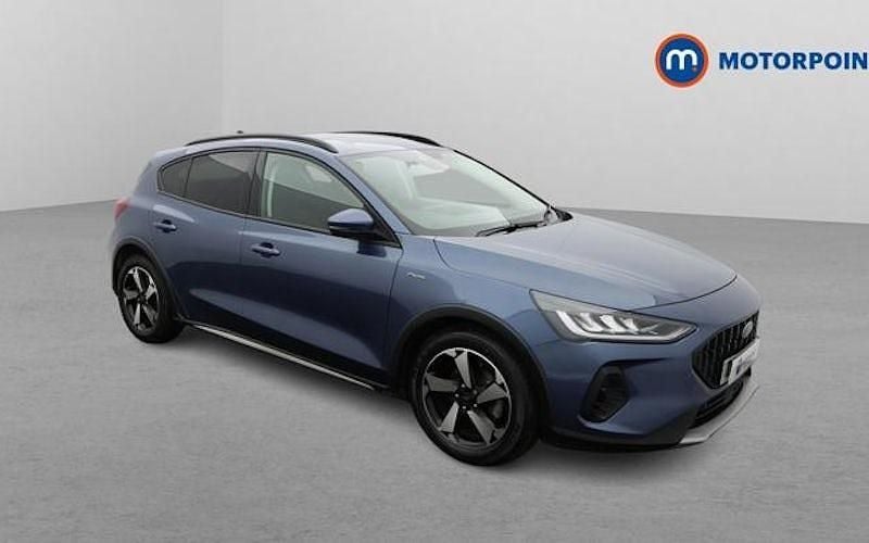 Used Ford Focus Active 125 HP (91 kW) 2023 Blue Hatchback