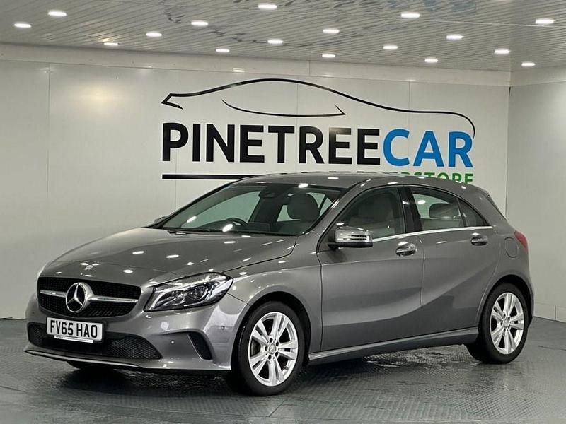 Used Mercedes A180 Premium 122 HP (89 kW) 2015 Grey Hatchback