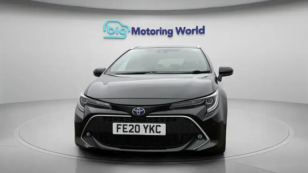 Used Toyota Corolla 184 HP (135 kW) 2020 Black Estate