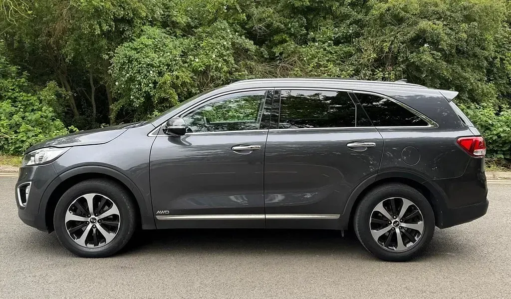 Used Kia Sorento 200 HP (147 kW) 2016 Grey SUV