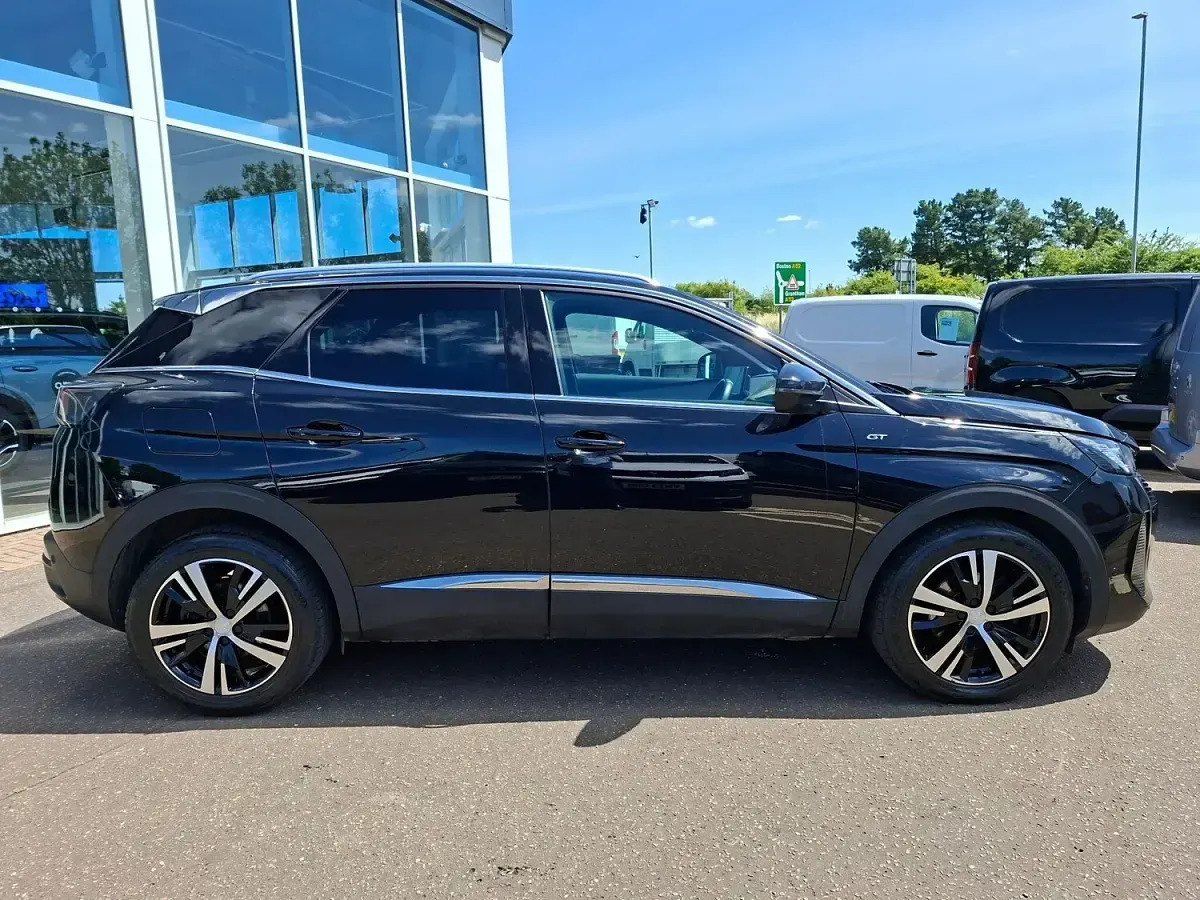 Used Peugeot 3008 GT 129 HP (94 kW) 2021 Black SUV