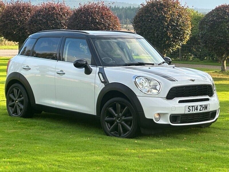 White Used 2014 Mini Cooper SD Countryman SUV | £6,690 (Fair price) - Image 1/4