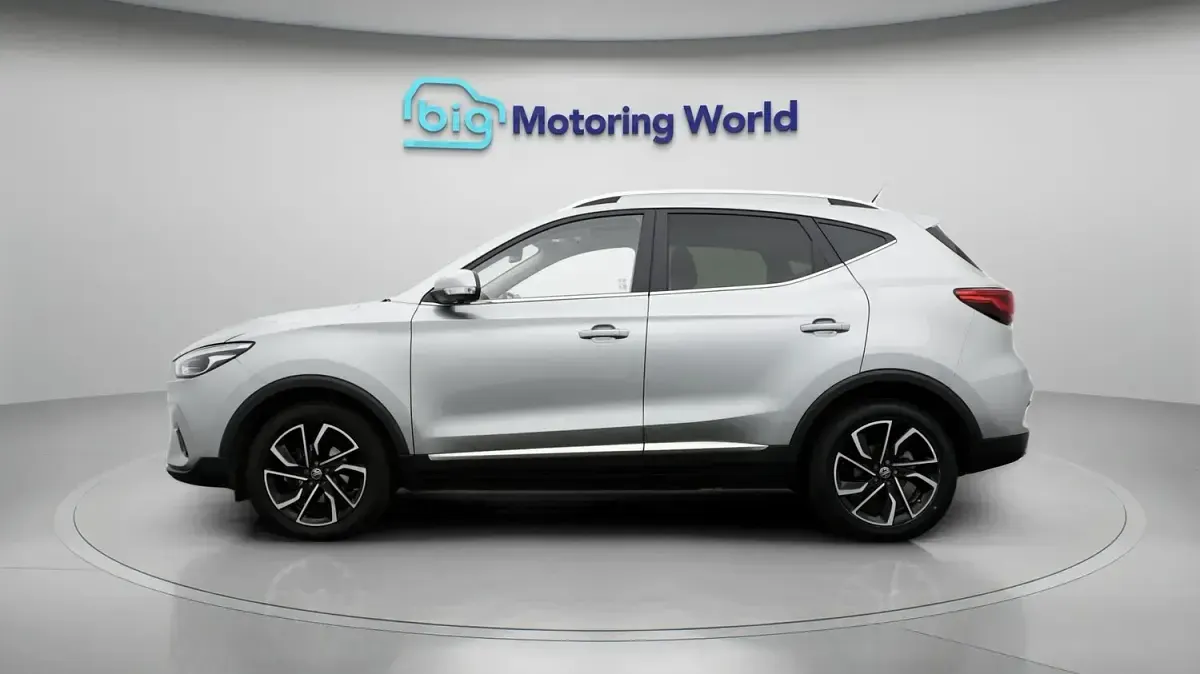Used MG ZS Exclusive 111 HP (81 kW) 2023 Silver SUV
