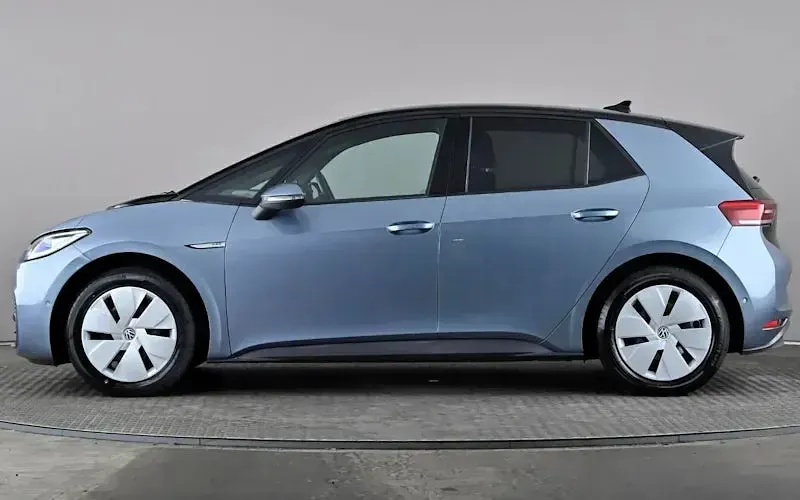 Used VW ID.3 Pro Performance 150 kW (204 HP) 2022 Blue Hatchback