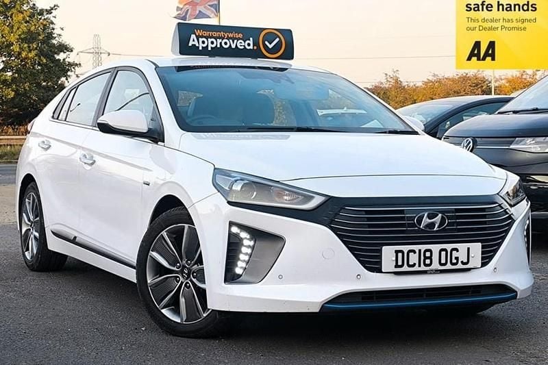 White Used 2018 Hyundai Ioniq Premium SE Sedan | £10,895 (Good price) - Image 1/1