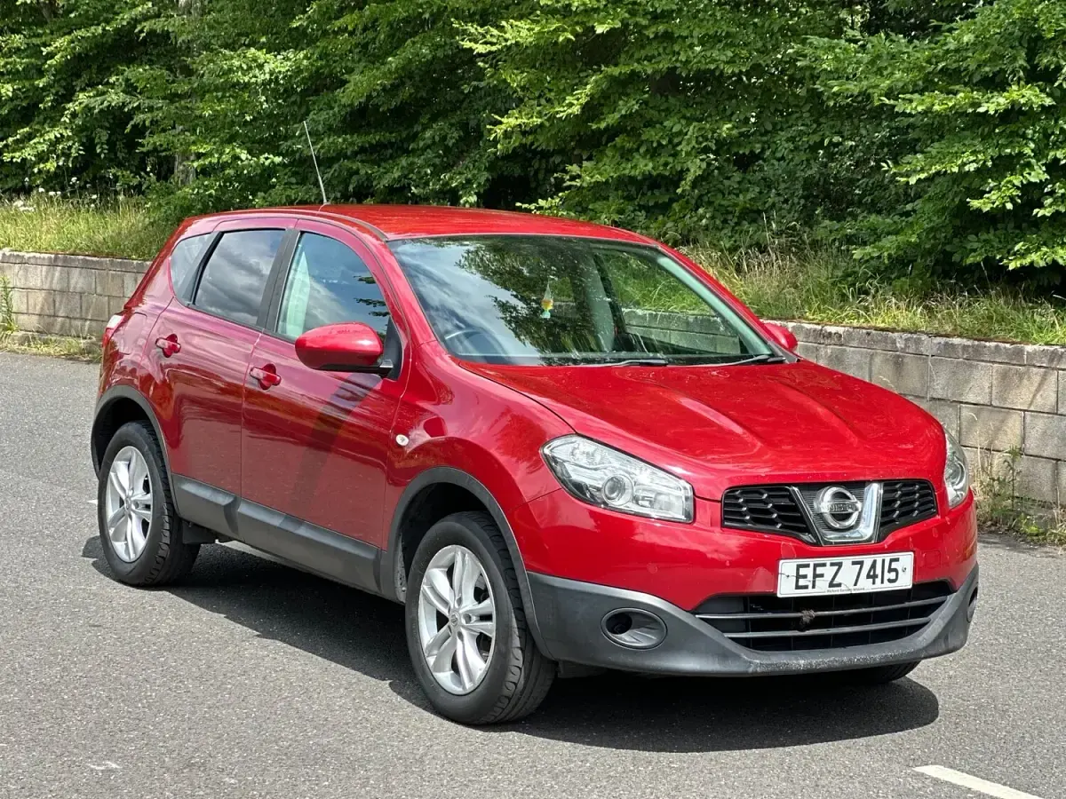 Used Nissan Qashqai Acenta 2010 Red SUV