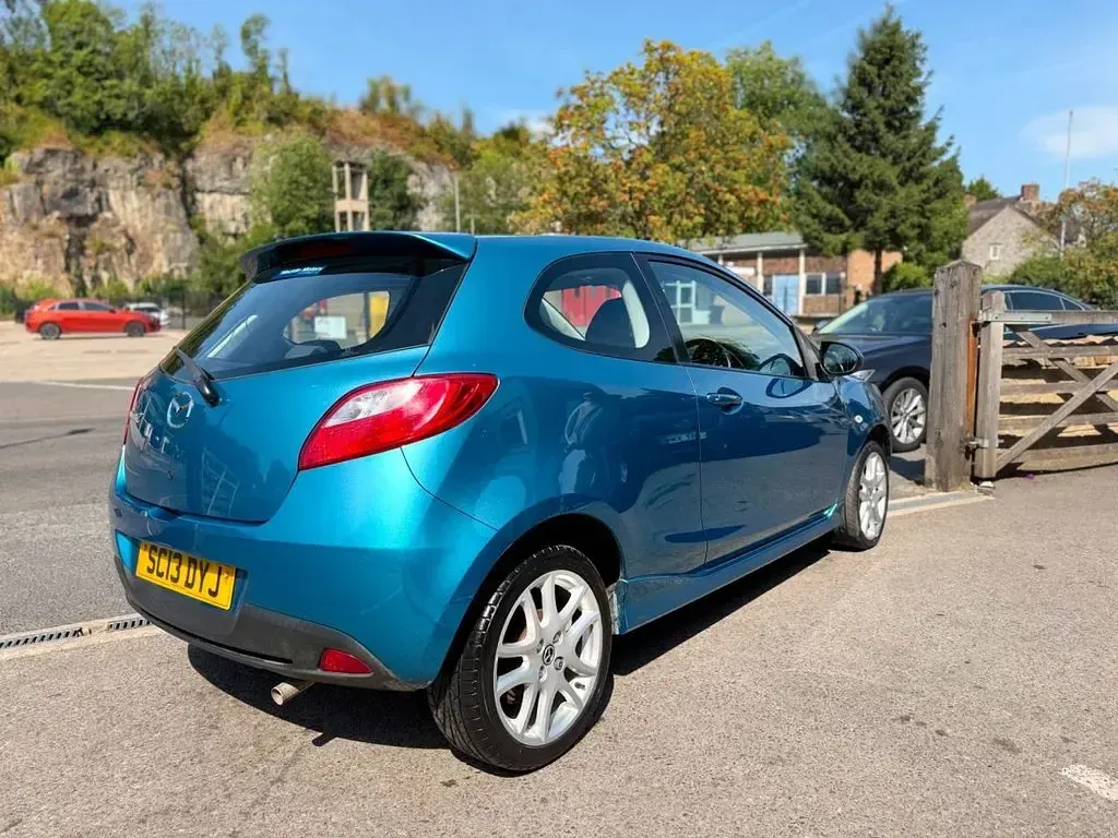 Used Mazda 2 2013 Blue Hatchback
