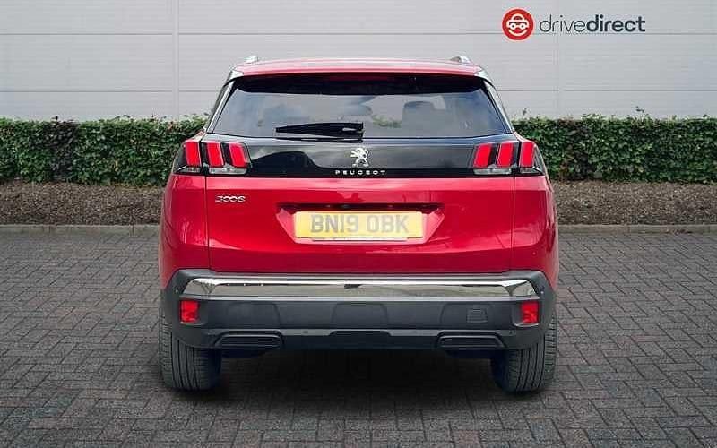 Used Peugeot 3008 Allure 131 HP (96 kW) 2019 Red SUV
