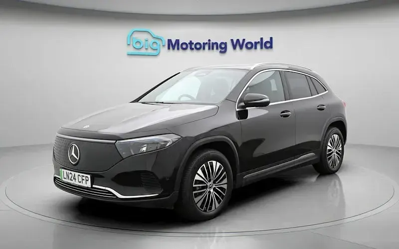 Begagnad Mercedes EQA250+ Edition 139 kW (190 HK) 2023 Svart SUV