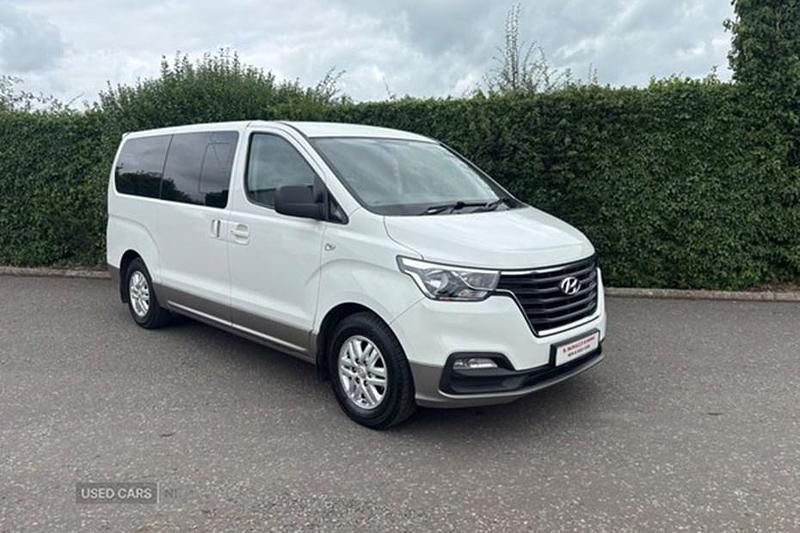 White Used 2019 Hyundai I800 SE MPV | £14,975 (A bit pricey) - Image 1/1