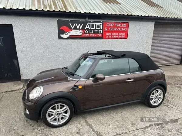 Used Mini Cooper Cabriolet 122 HP (89 kW) 2011 Brown Cabriolet