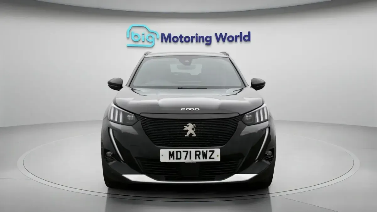 Used Peugeot e-2008 Premium 98 kW (134 HP) 2022 SUV