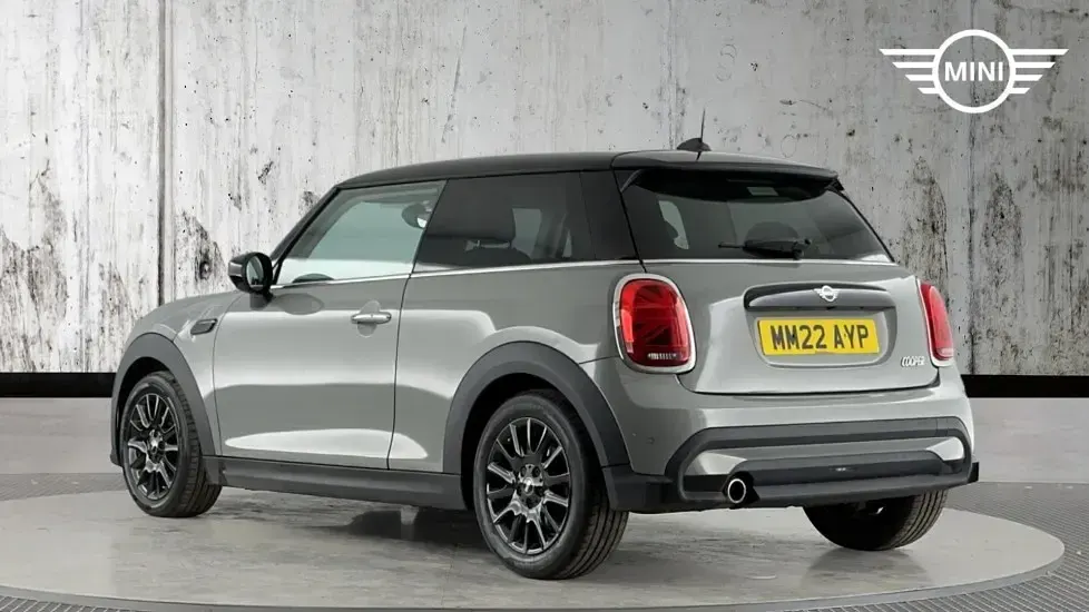 Used Mini Cooper Classic 134 HP (98 kW) 2022 Grey Hatchback