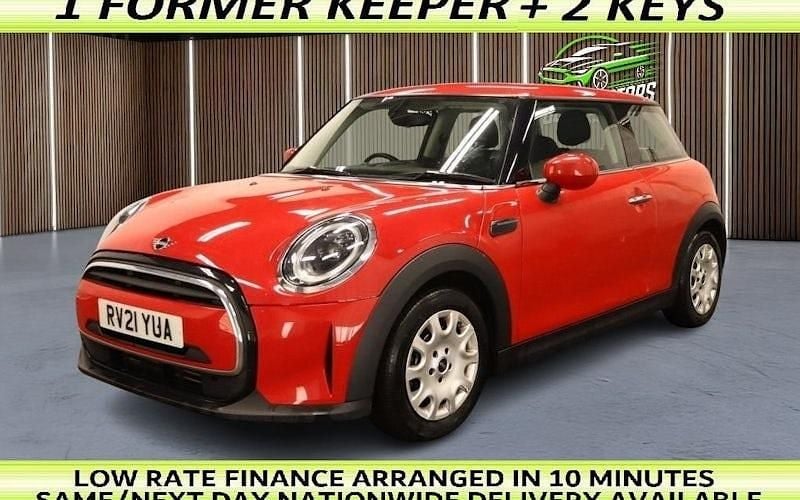Used 2022 Mini ONE Classic Hatchback | £13,500 (Good price) - Image 1/2