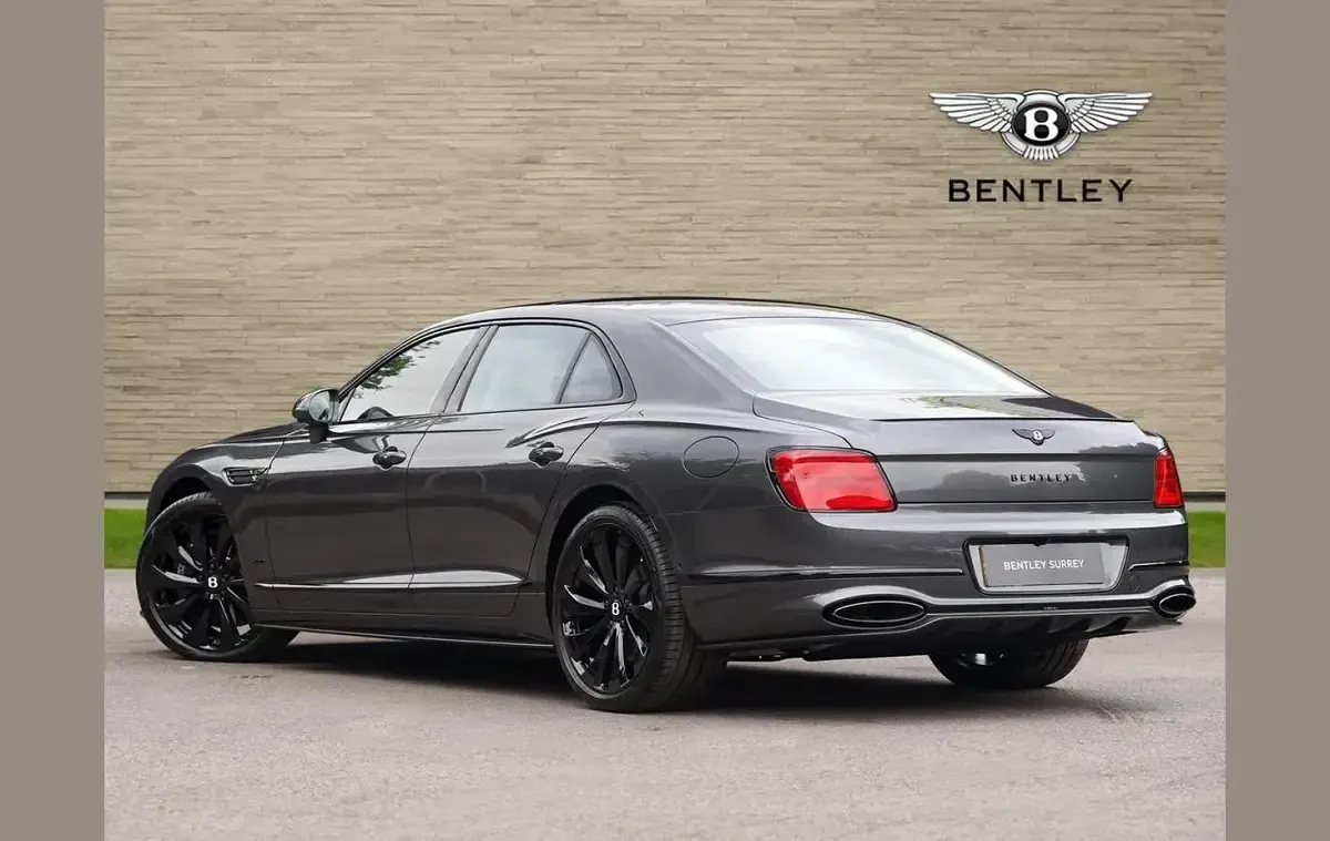 Used Bentley Flying Spur 670 HP (492 kW) 2026 Grey Sedan