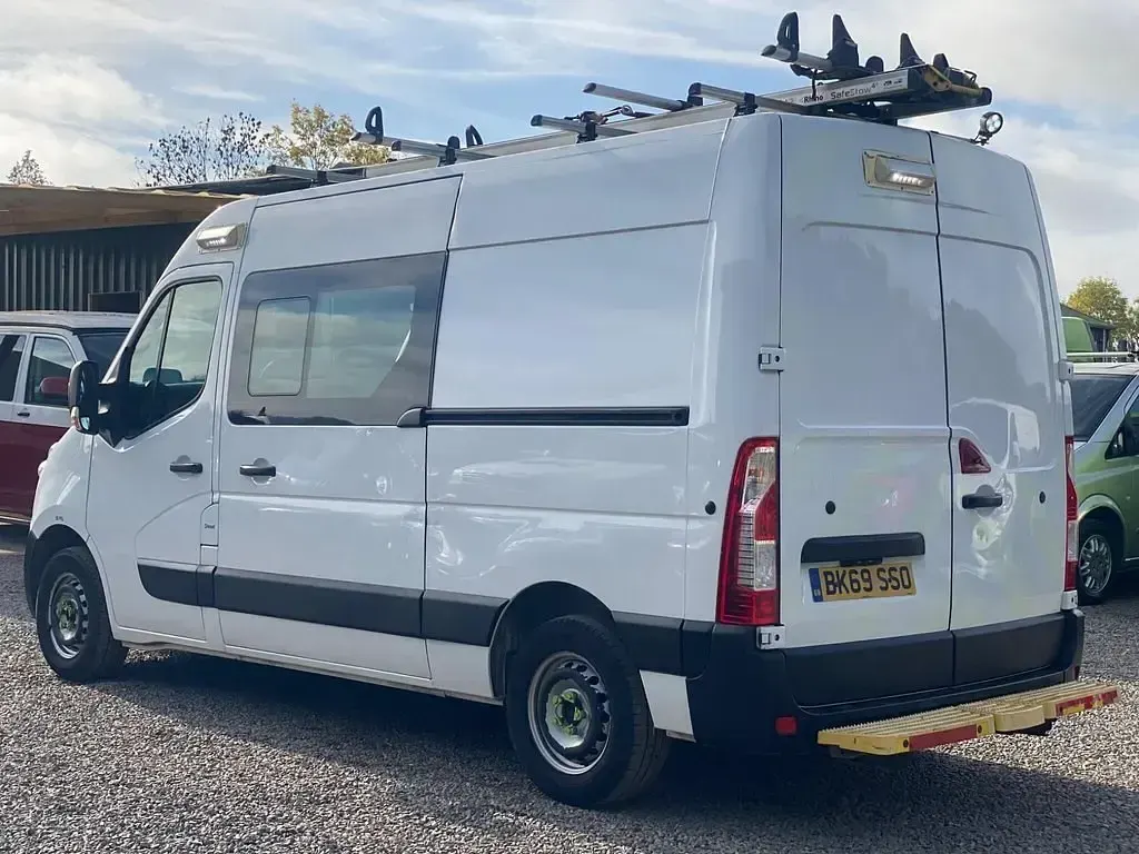 Second-hand Vauxhall Movano 2020 Alb Monovolum