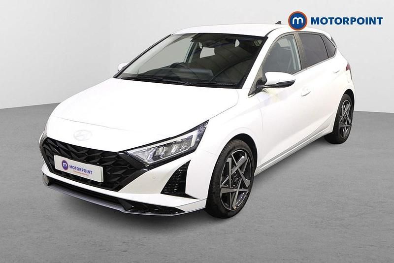Used Hyundai i20 Premium 101 HP (74 kW) 2025 White Hatchback