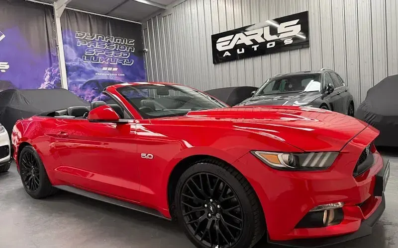 Used Ford Mustang GT Convertible 416 HP (305 kW) 2016 Red Cabriolet