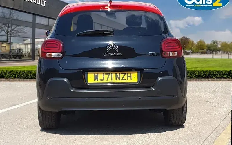 Used Citroën C3 Shine 102 HP (75 kW) 2023 Hatchback