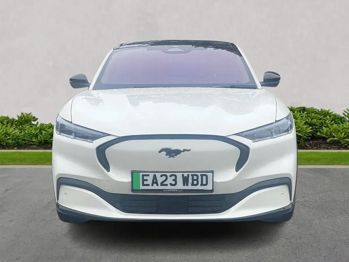 Used Ford Mustang Extended Range 351 HP (258 kW) 2023 White Hatchback