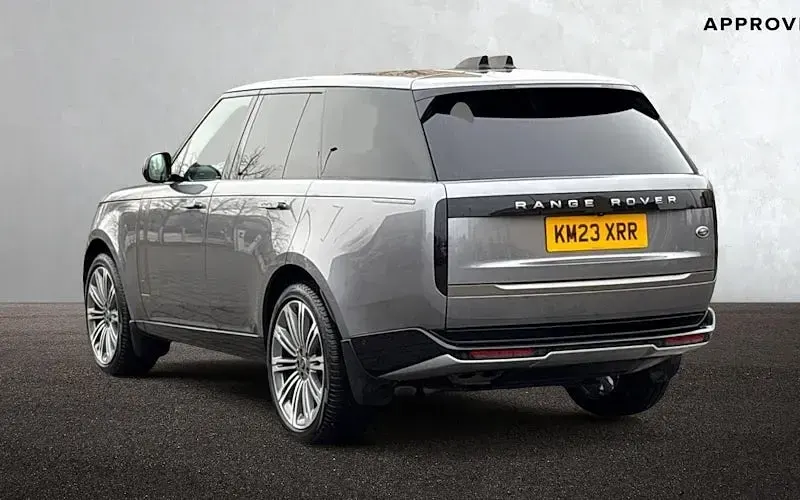 Used Land Rover Range Rover SE 300 HP (220 kW) 2026 SUV
