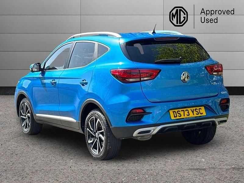 Usado MG ZS 111 HP (81 kW) 2023 Azul SUV