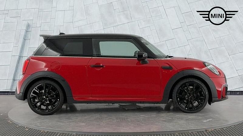 Used Mini Cooper Hatch 136 HP (100 kW) 2021 Red Hatchback