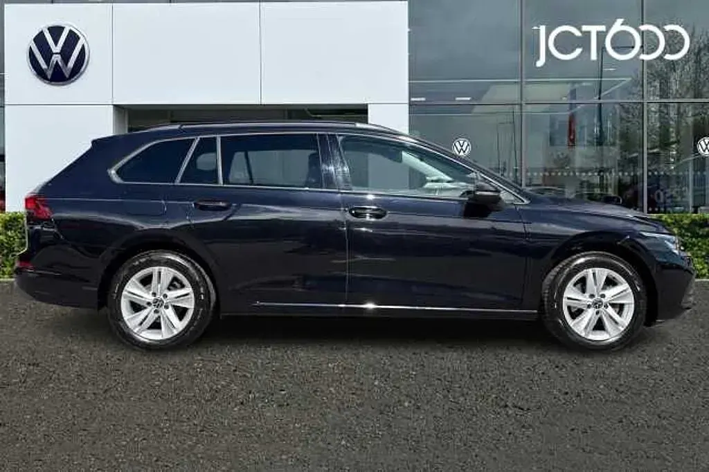 Used VW Golf VIII 110 HP (80 kW) 2023