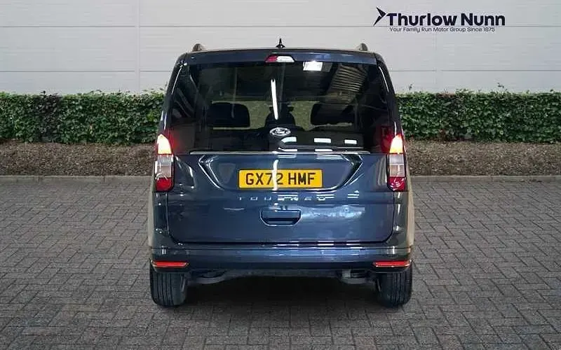 Used Ford Tourneo Connect Titanium 122 HP (89 kW) 2022 Blue MPV