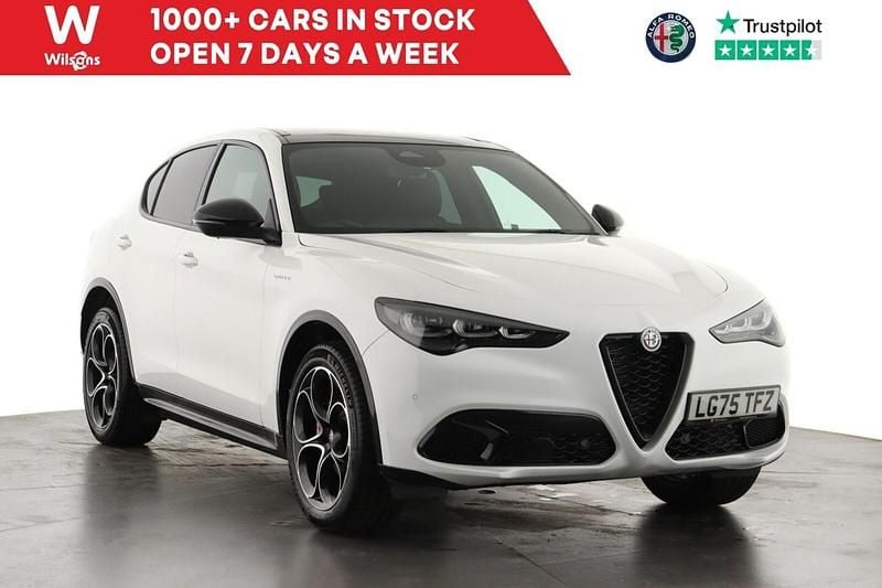 New Alfa Romeo Stelvio Veloce 280 HP (205 kW) 2025 White SUV