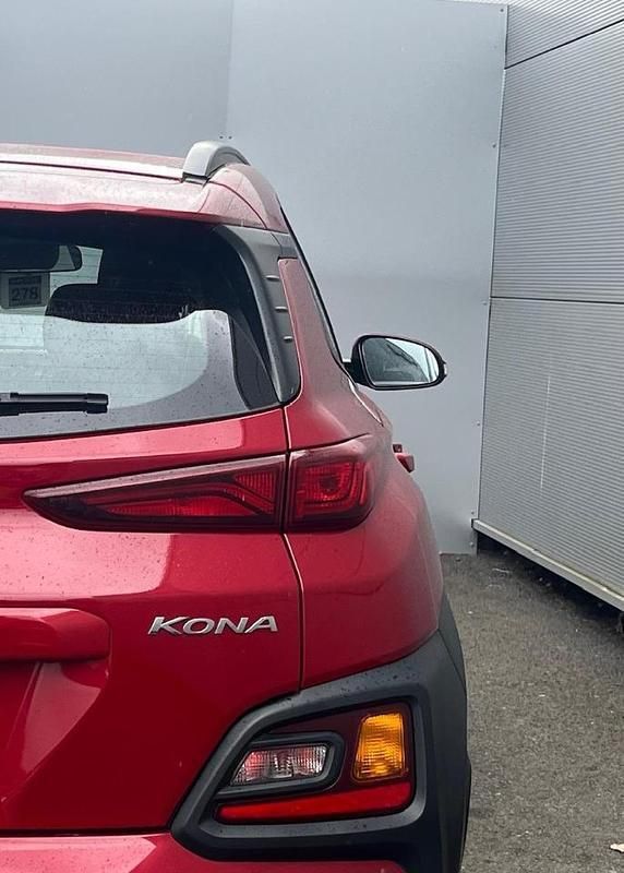 Red Used 2018 Hyundai Kona SE SUV | £8,995 (Fair price) - Image 1/4