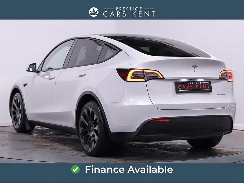 Used Tesla Model Y Long Range AWD 378 kW (514 HP) 2022 White SUV