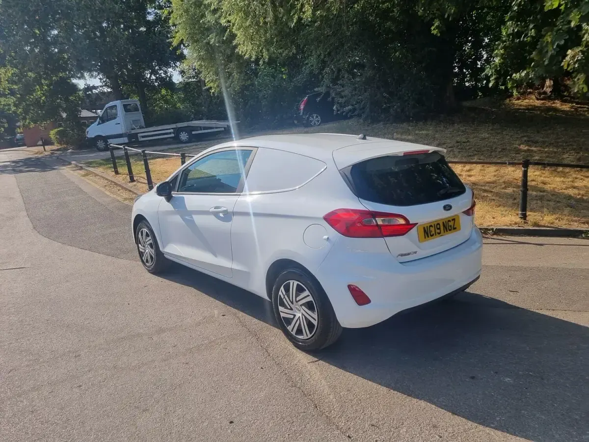 Used Ford Fiesta 2019 White Hatchback