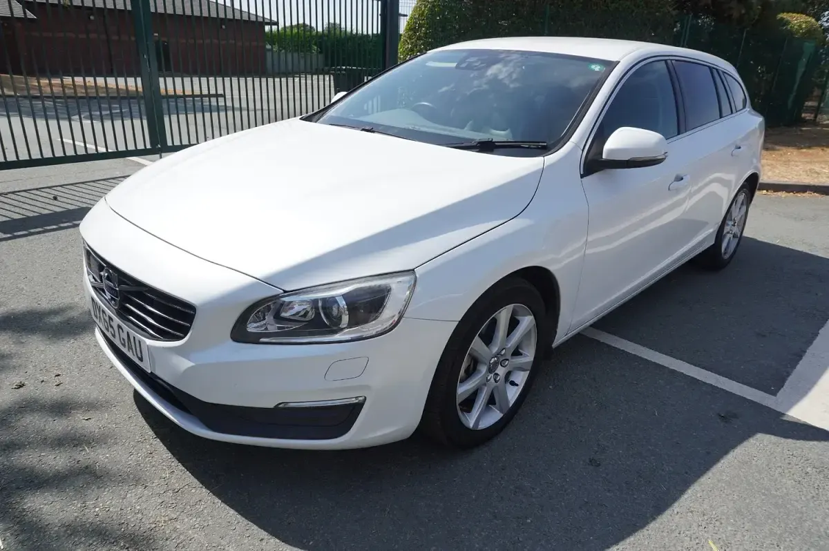 Used Volvo V60 SE Lux 2026 White Estate