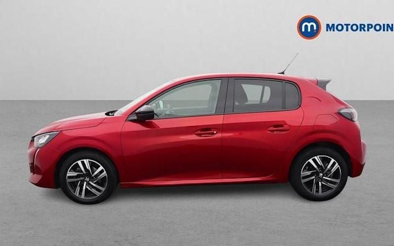Used Peugeot 208 Allure+ 131 HP (96 kW) 2023 Red Hatchback