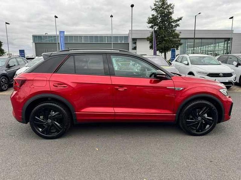 Used VW T-Roc Black Edition 150 HP (110 kW) 2025 Red SUV